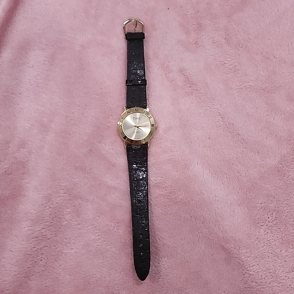 Woman Watch - Picture 2 of 4